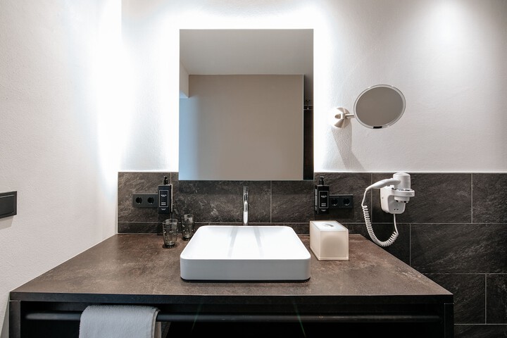Room 19 of 51