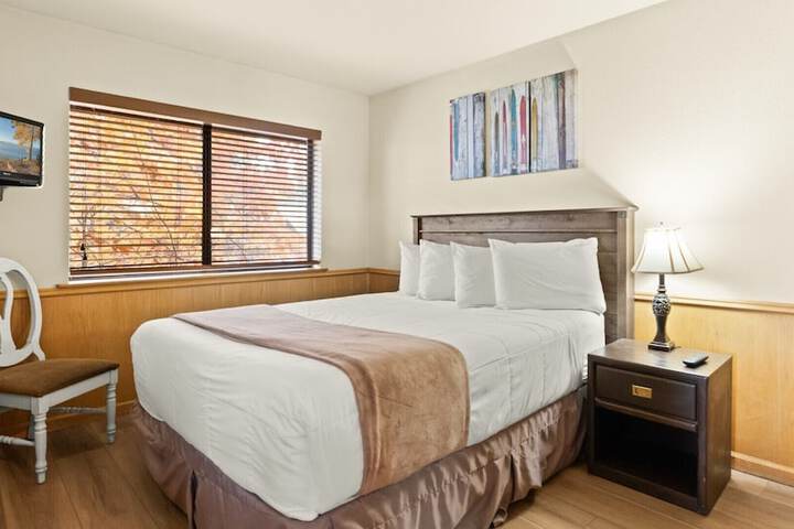 Room 20 of 298