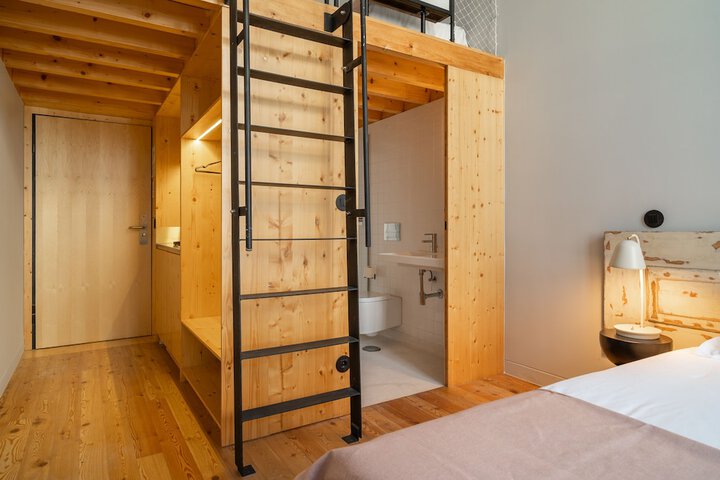 Room 20 of 74