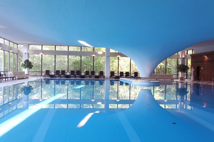 Pool 35 of 73