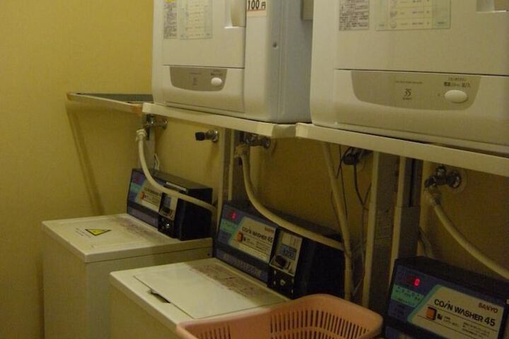 Laundry 10 of 25