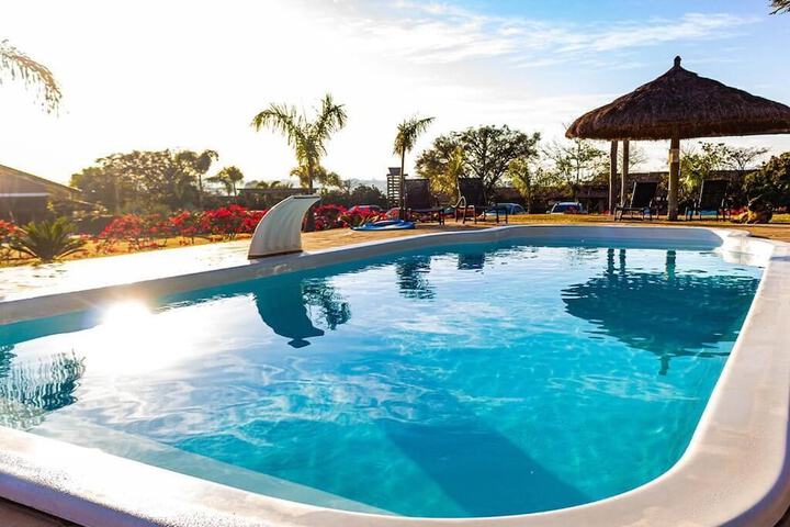 Pool 10 of 18
