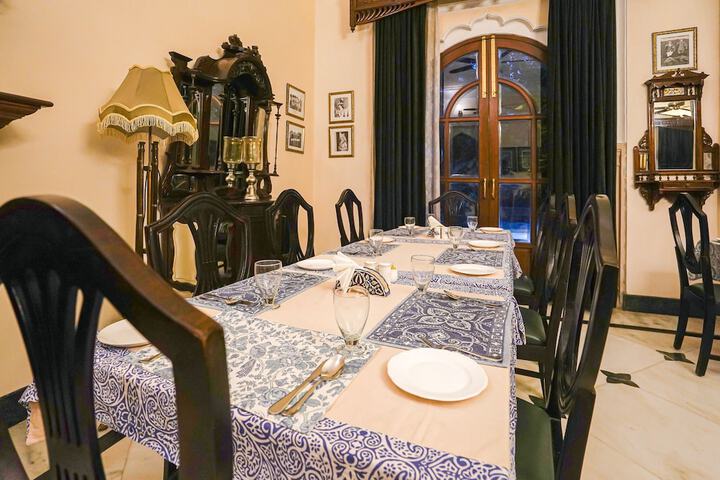 Dining 82 of 112