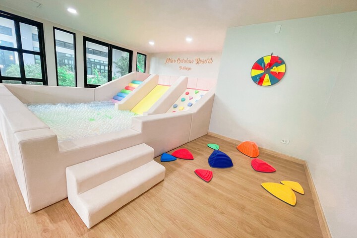 Children's play area - indoor