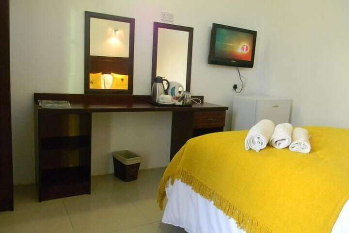 Room 8 of 17
