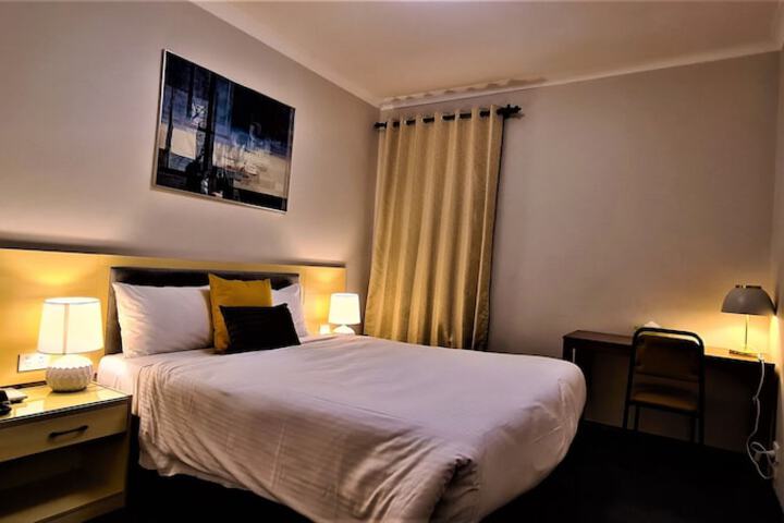 Room 12 of 51
