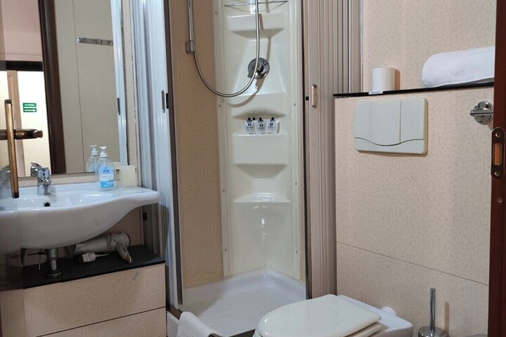 Room 22 of 25