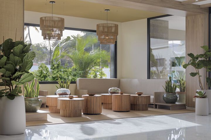 Guest Lobby