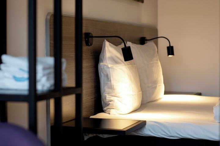 Room 27 of 52