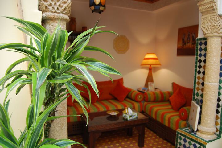 Entrance & Lobby