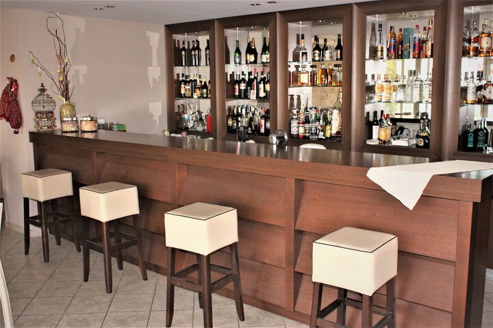 Lounge 59 of 67