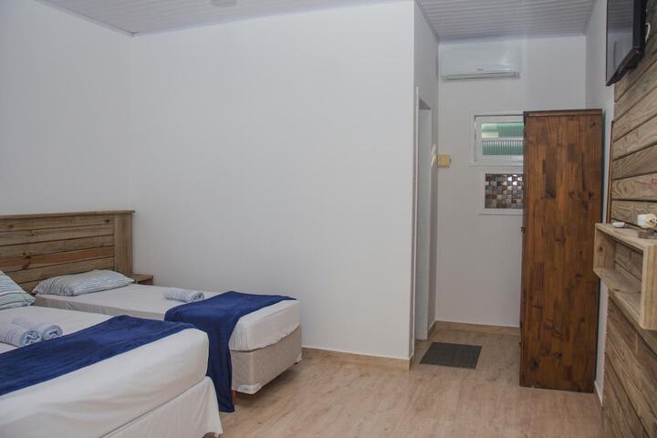 Room 17 of 39