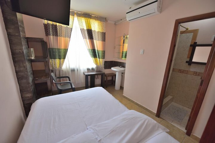Room 15 of 41