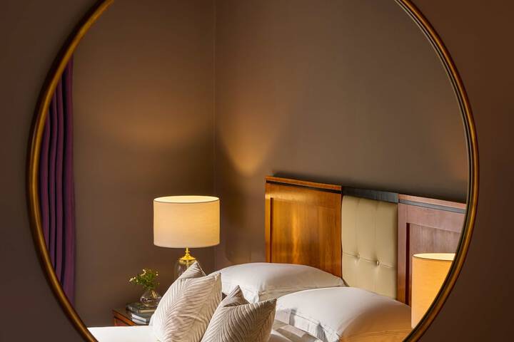 Room 12 of 49