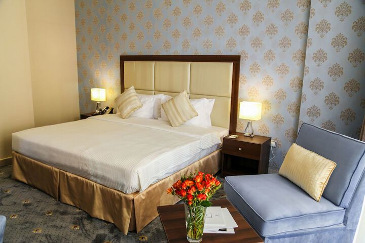 Room 12 of 61