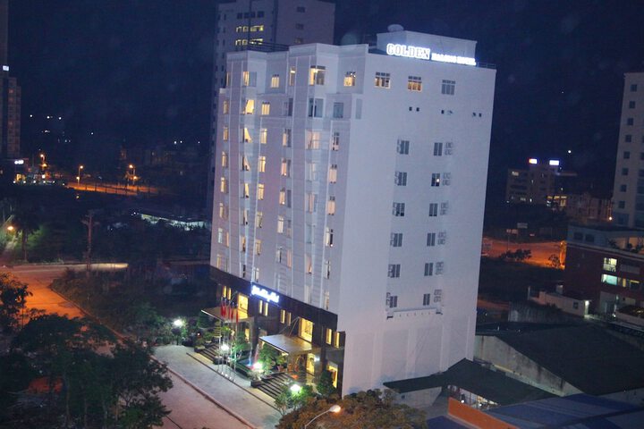 Hotel 8 of 34
