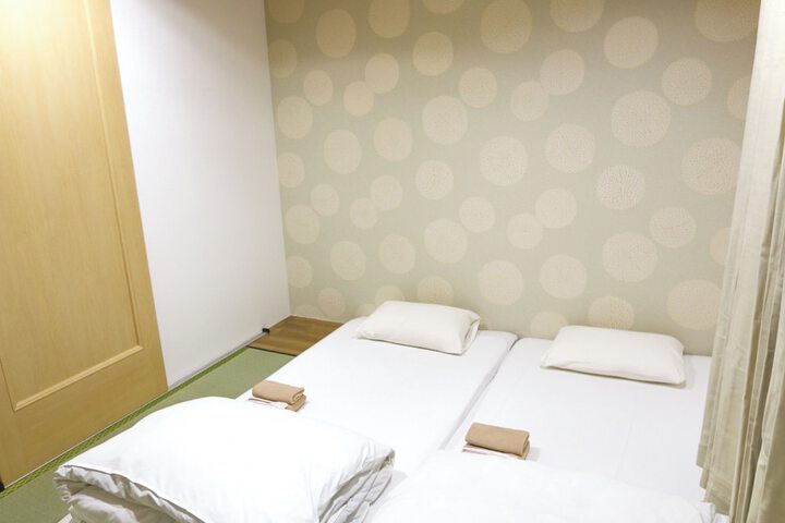 Room 25 of 107