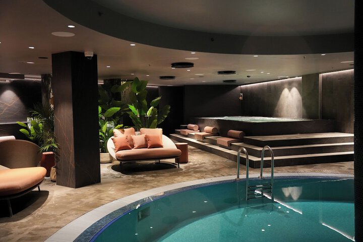 Pool 69 of 107