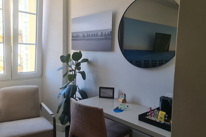 Room 19 of 118