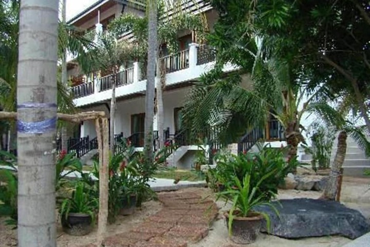 Property Grounds 24 of 35
