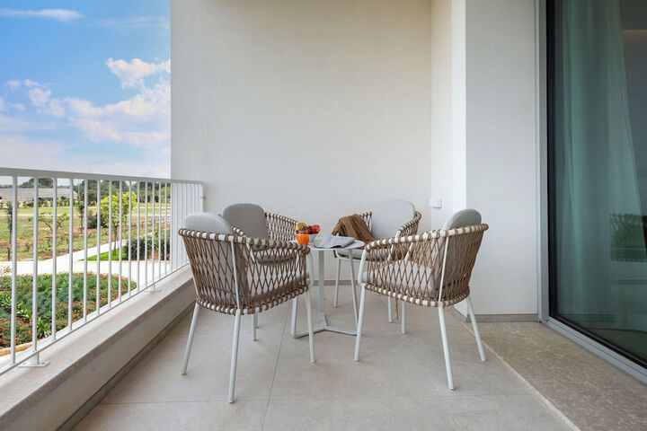 Terrace/Patio 77 of 82