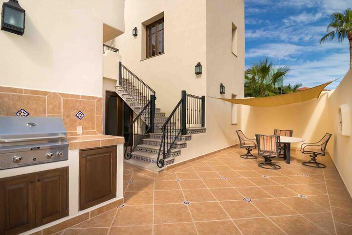 Terrace/Patio 12 of 24