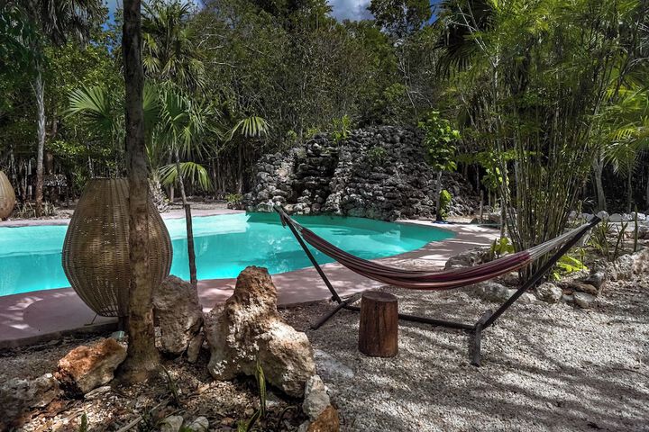 Pool 58 of 103