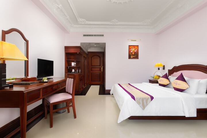 Room 26 of 73
