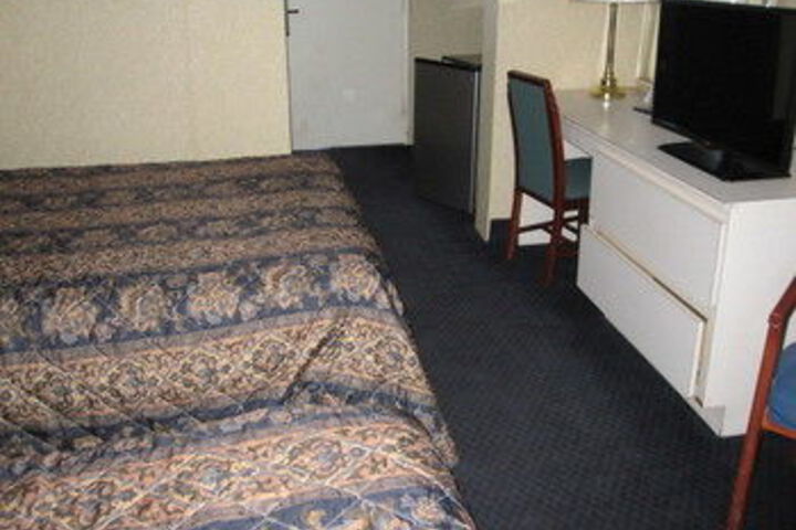 Room 32 of 36
