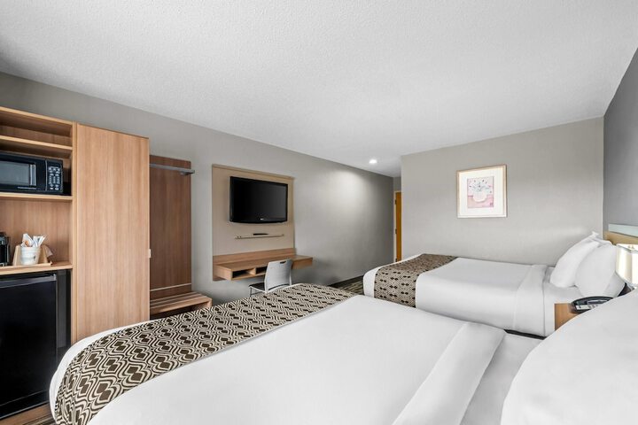 Room 10 of 47