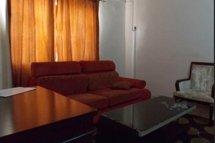 Room 8 of 14