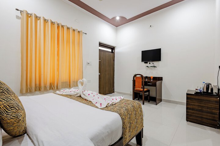 Room 7 of 38