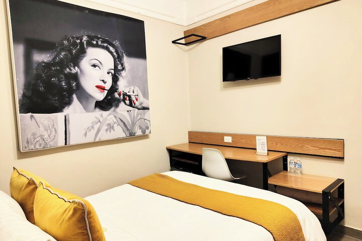 Room 15 of 66