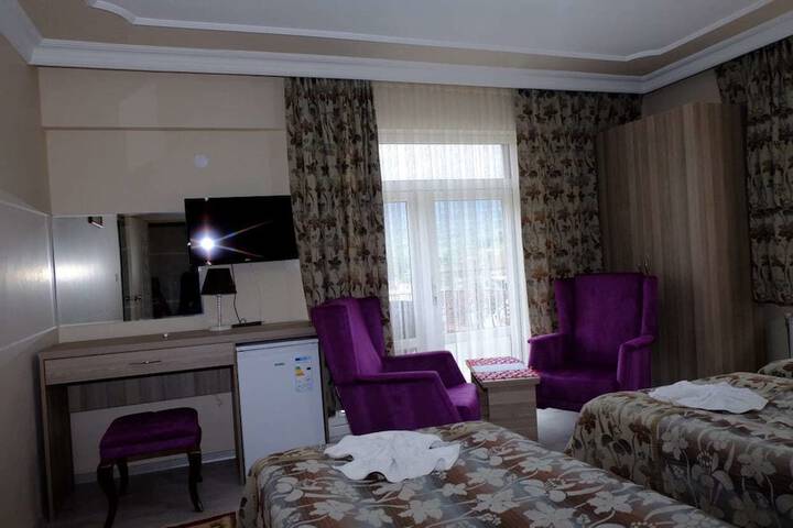 Room 11 of 26