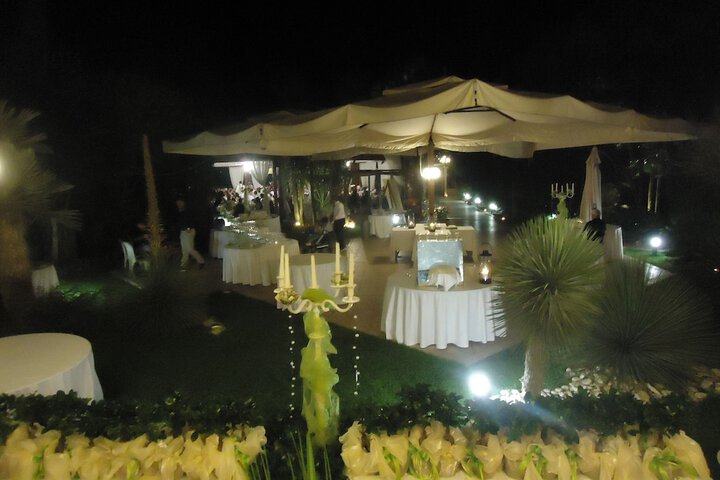 Dining 62 of 77