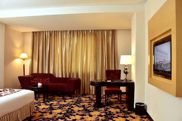 Room 15 of 47