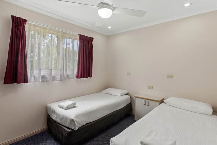 Room 3 of 56