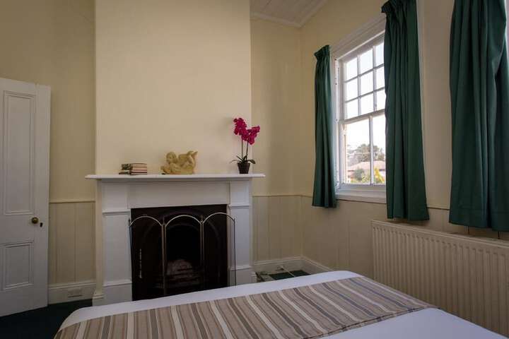 Room 3 of 38