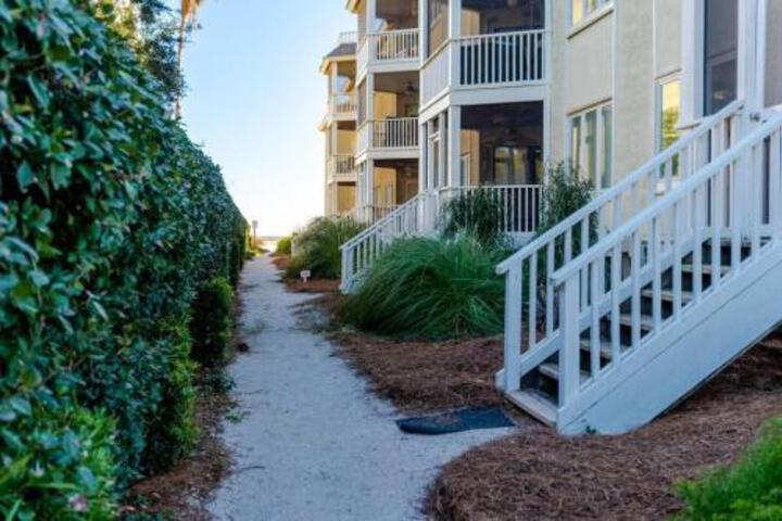 304 a Port O Call in Isle Of Palms, SC