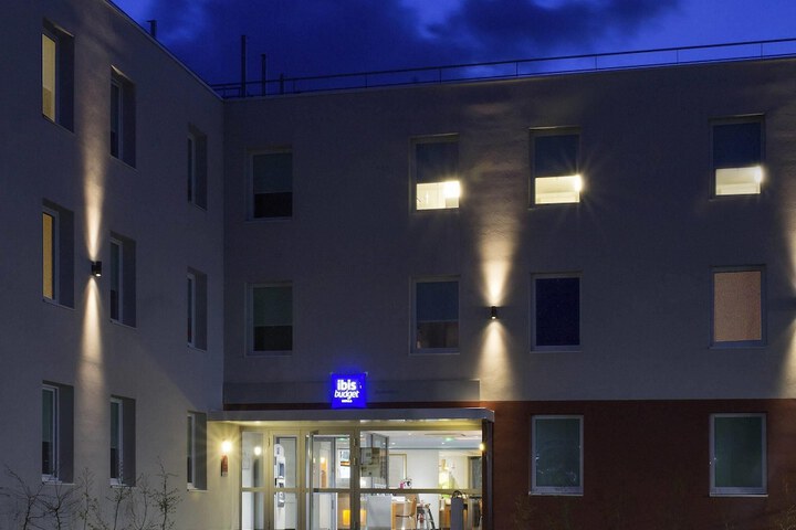 Hotel 27 of 27
