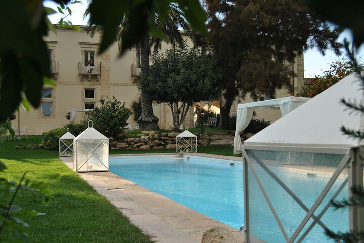 Pool 47 of 92