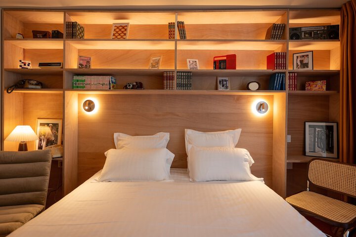 Room 13 of 69