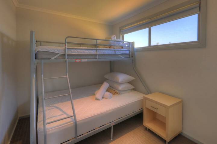 Room 20 of 142