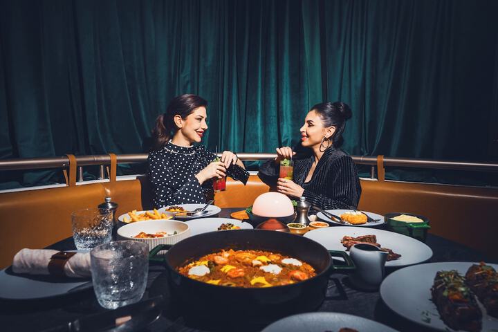 Dining 54 of 81