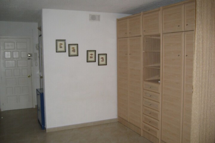 Room 3 of 12