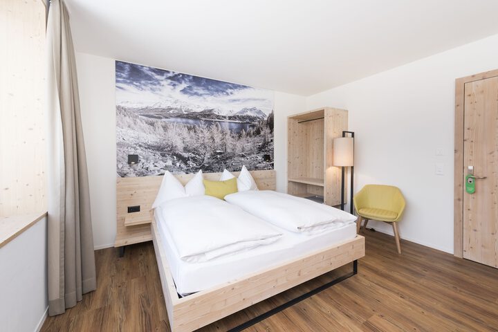 Room 36 of 245