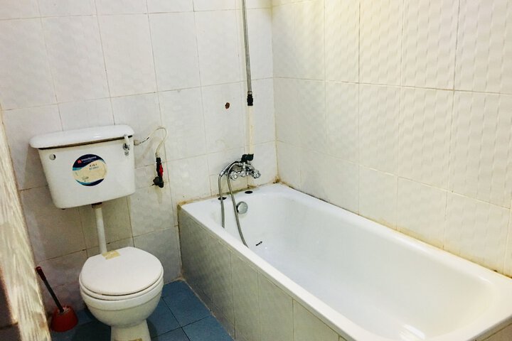 Room 14 of 20