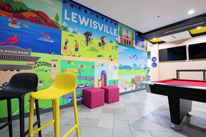 Hotel Interior 11 of 45