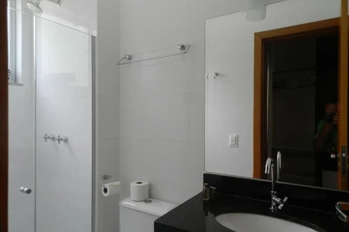 Room 8 of 21