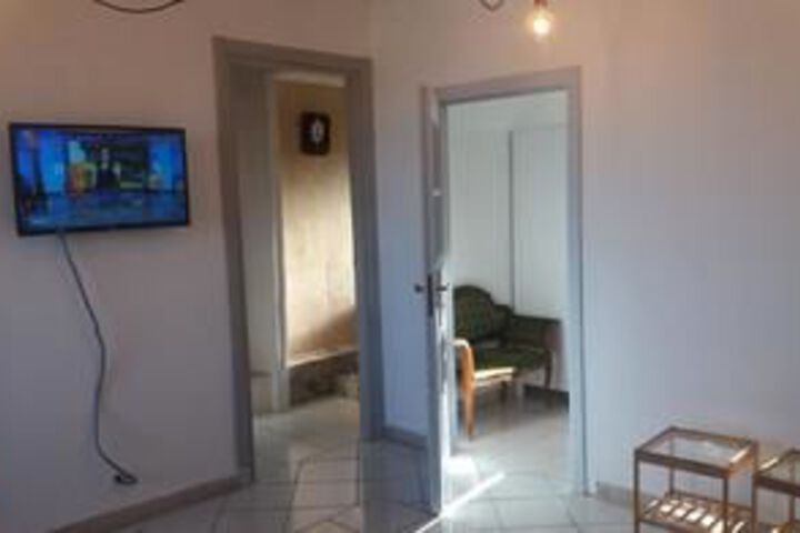 Room 53 of 62